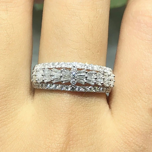 💥   925 Silver Plated 4A Round Cut CZ Ring for Women, FB16FA1169 - Picture 2 of 5